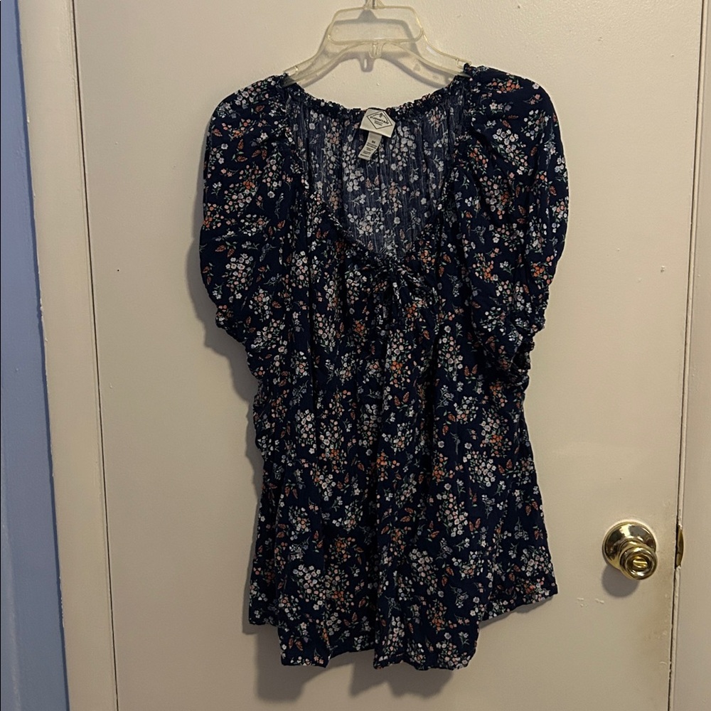 St. John's Bay Dark Blue Floral 3X Short Sleeve Blouse